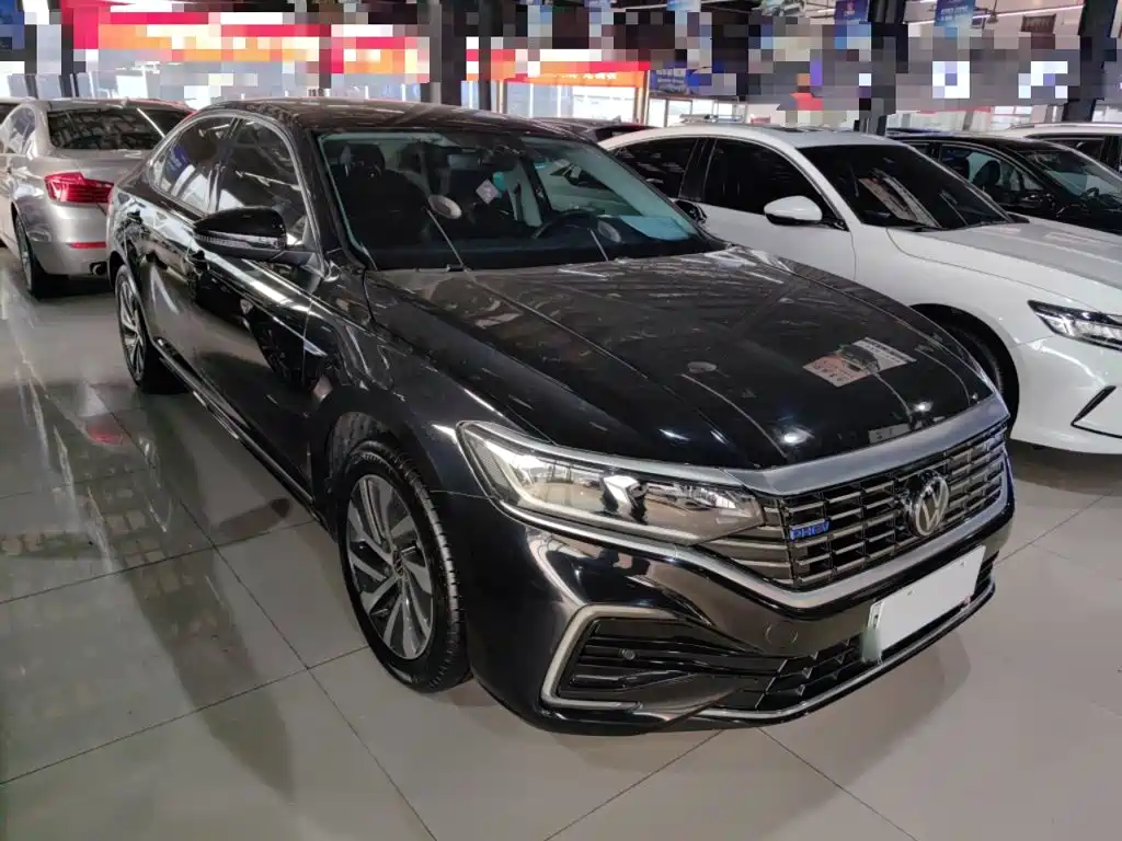 Volkswagen Passat Plug-In Hybrid 2024 — фото 22