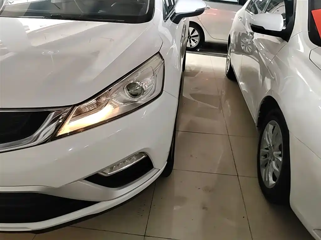Geely Emgrand GS 2019 — фото 24