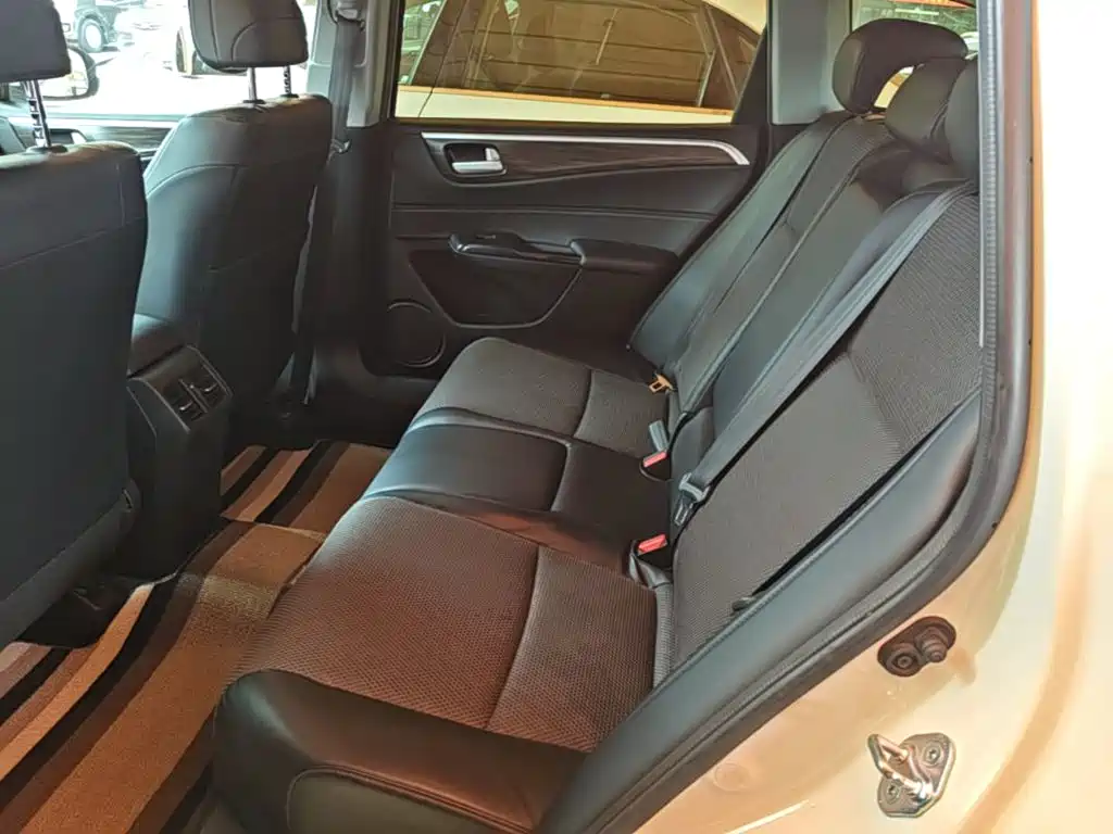 Honda Jade 2018 — фото 17