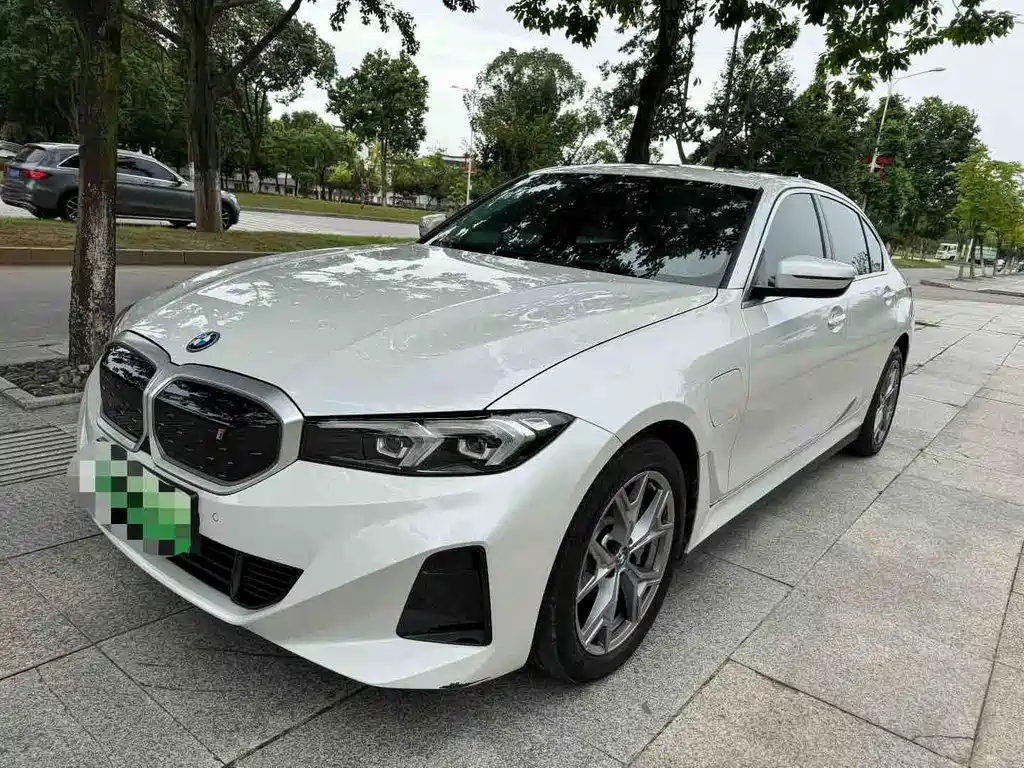 BMW i3 2023
