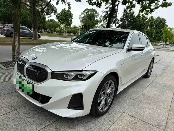 BMW i3 2023