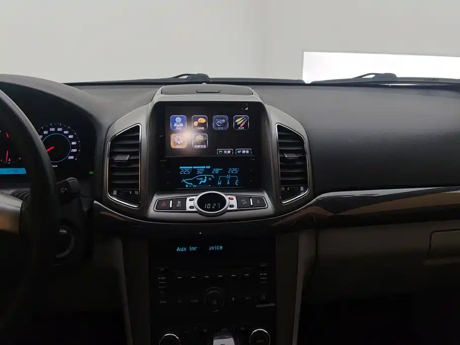 Chevrolet Captiva 2015 — фото 13