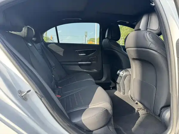 Mercedes-Benz C-Class 2023