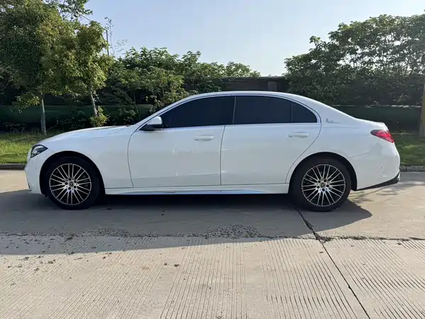 Mercedes-Benz C-Class 2023
