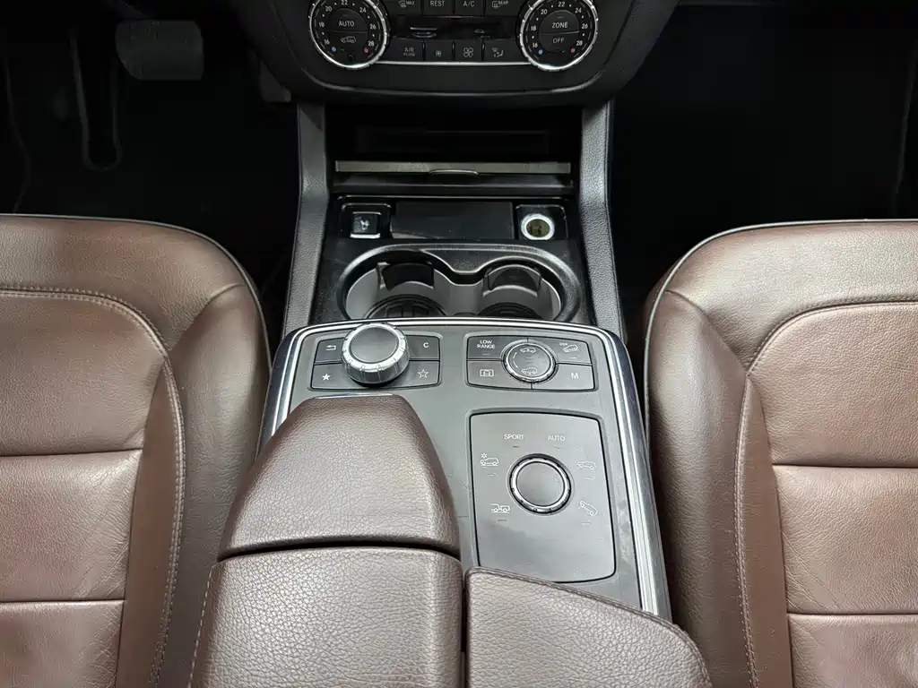 Mercedes-Benz M-Class 2013 — фото 23