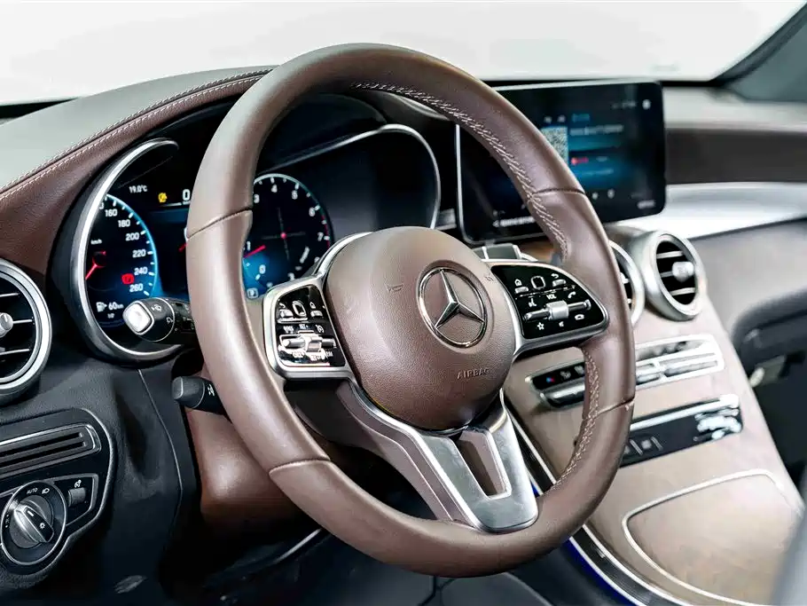 Mercedes-Benz GLC 2023 — фото 10