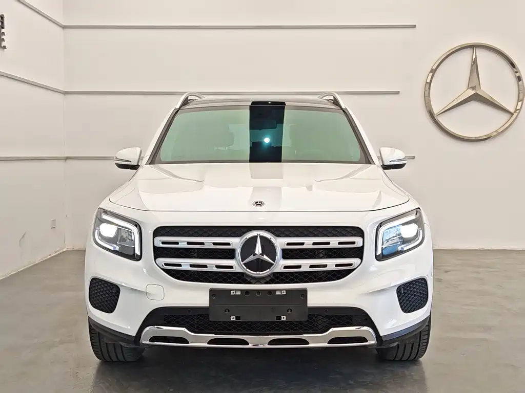 Mercedes-Benz GLB 2023