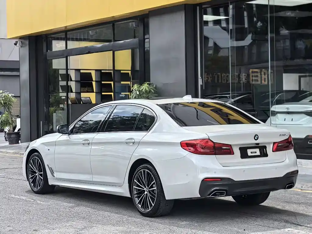 BMW 5 Series 2020
