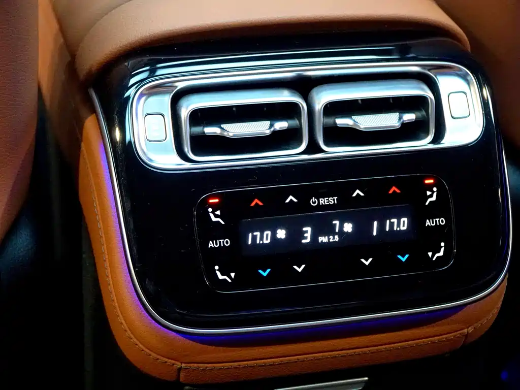 Mercedes-Benz S-Class 2022 — фото 16