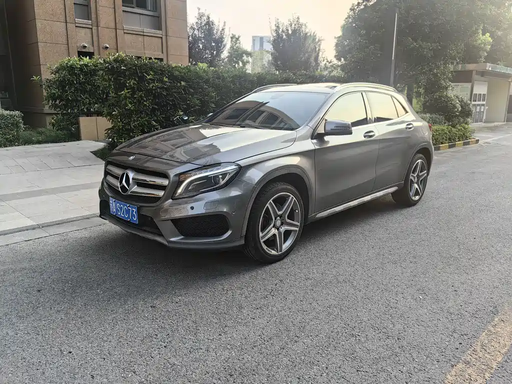 Mercedes-Benz GLA 2015 — фото 1