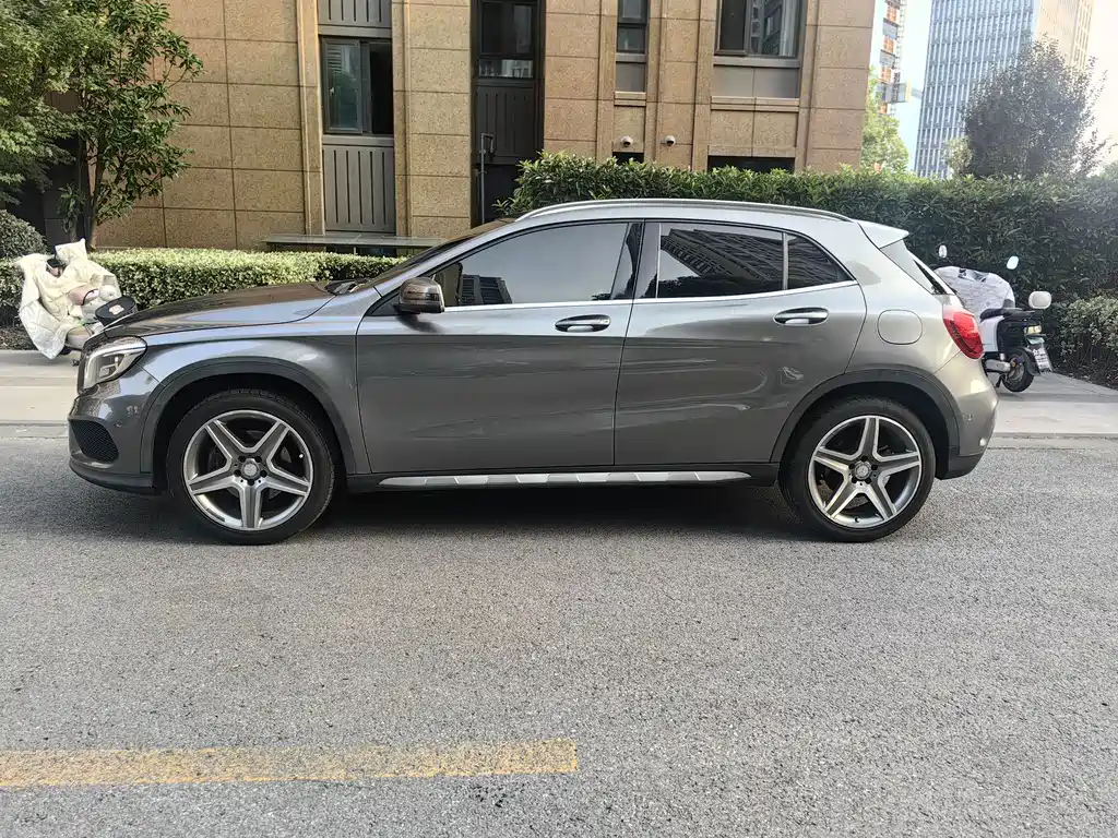Mercedes-Benz GLA 2015 — фото 3