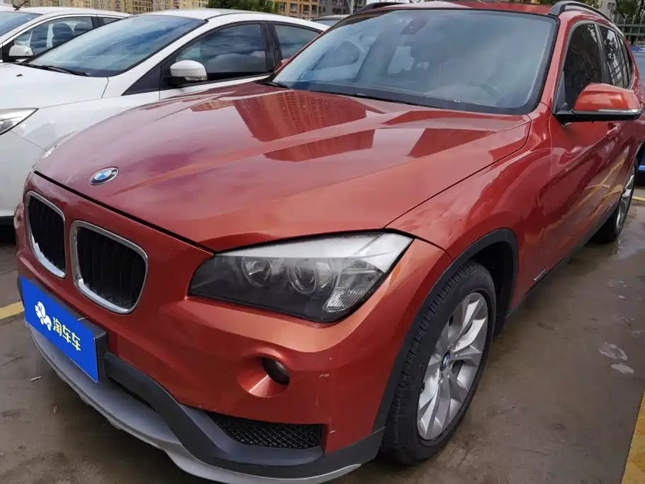 BMW X1 2015 — фото 1