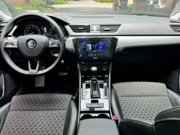 Skoda Superb 2017