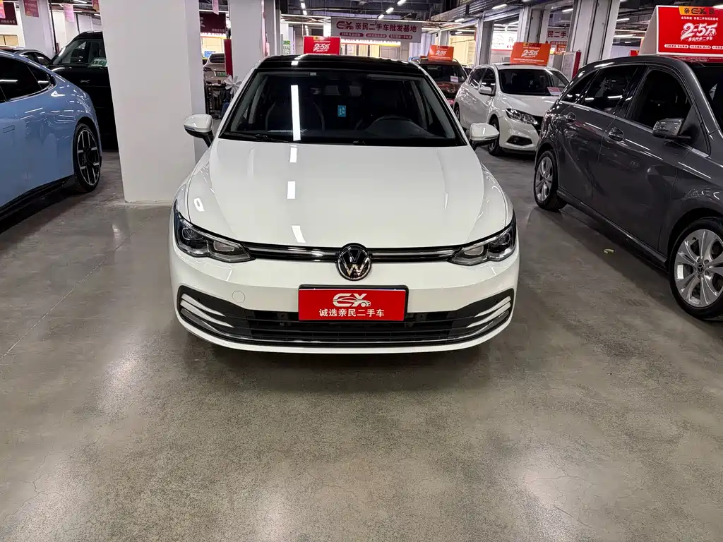 Volkswagen Golf 2022