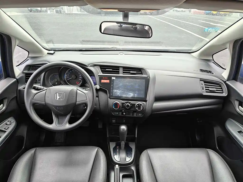 Honda Fit 2018 — фото 13