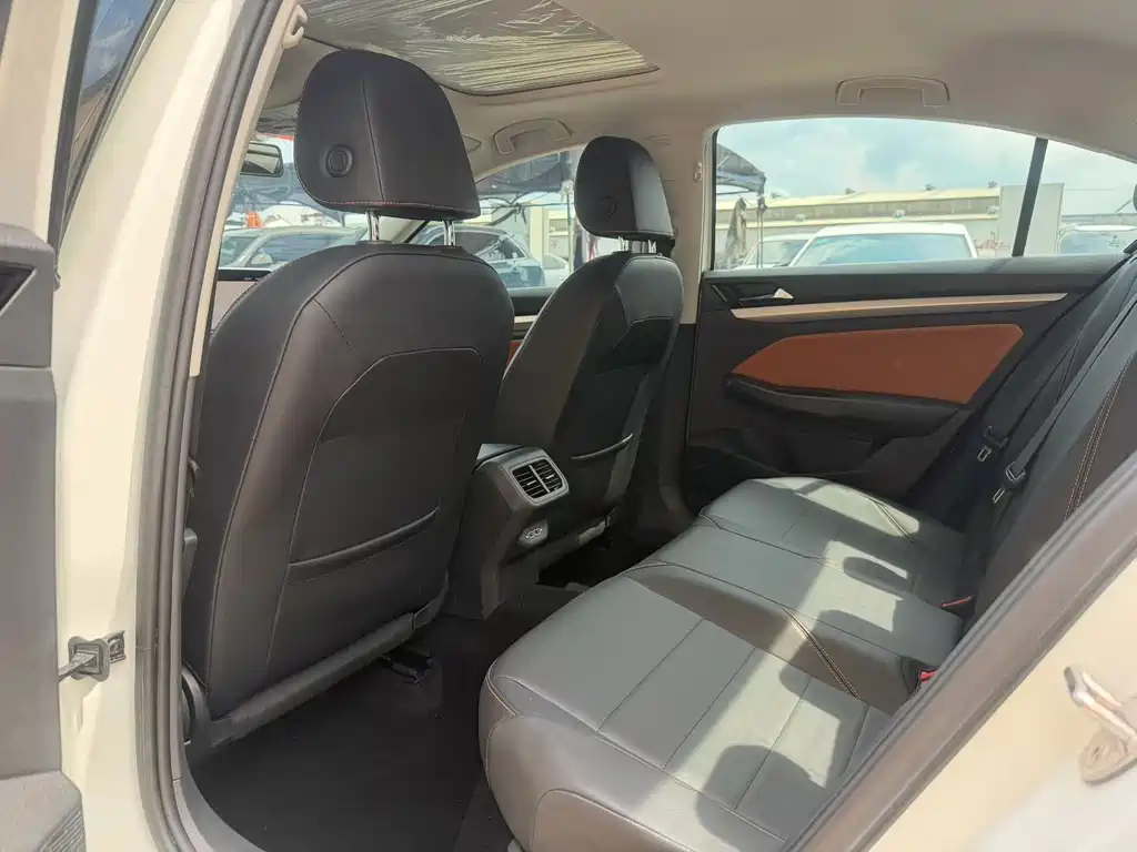 Volkswagen Bora 2023