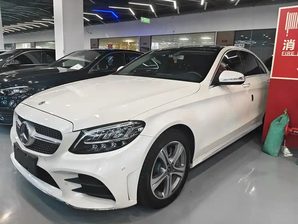 Mercedes-Benz C-Class 2020