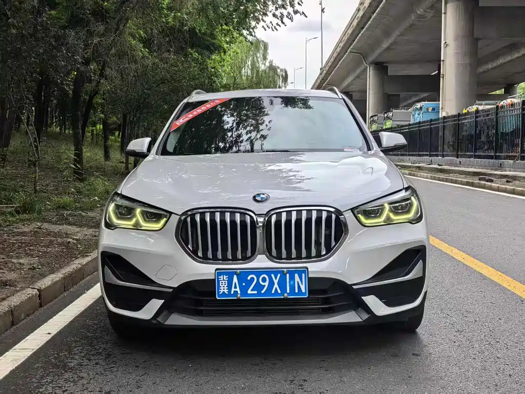 BMW X1 2021 — фото 2