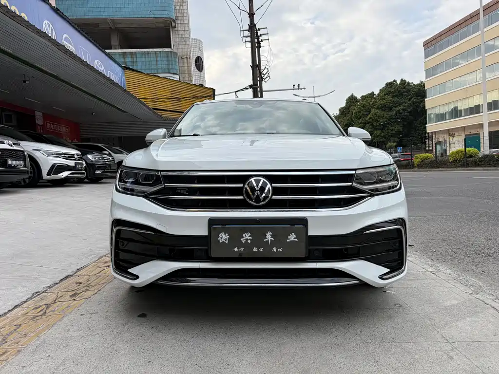 Volkswagen Tiguan L 2023 — фото 2