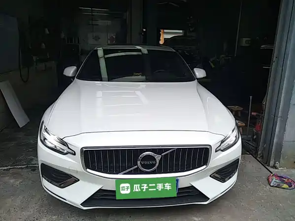 Volvo S60 2021