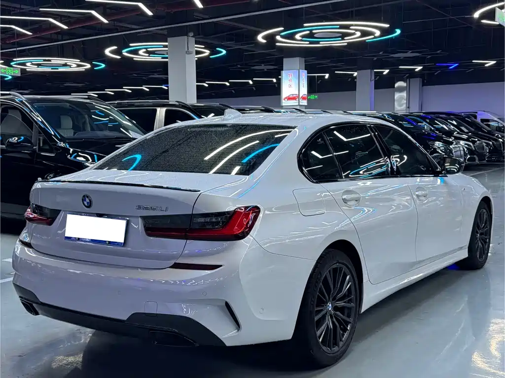 BMW 3 Series 2020 — фото 17