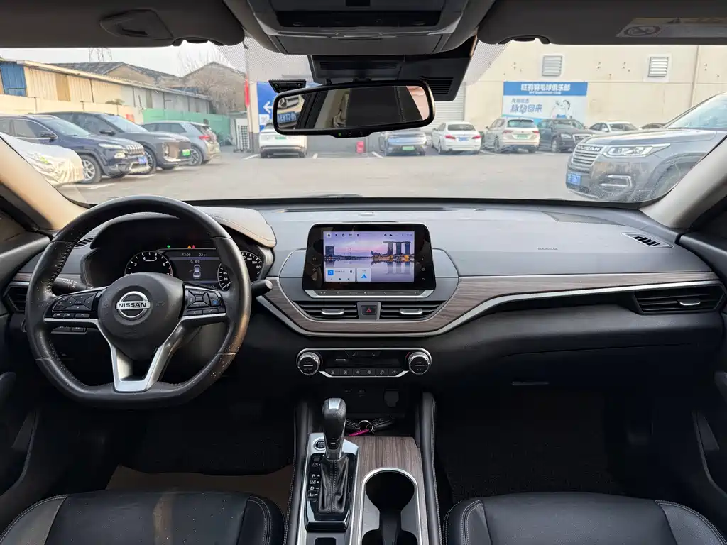 Nissan Teana 2022