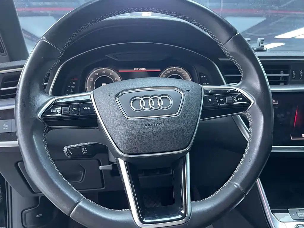 Audi A6L 2021