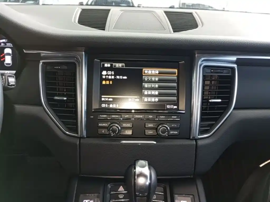Porsche Macan 2015 — фото 13