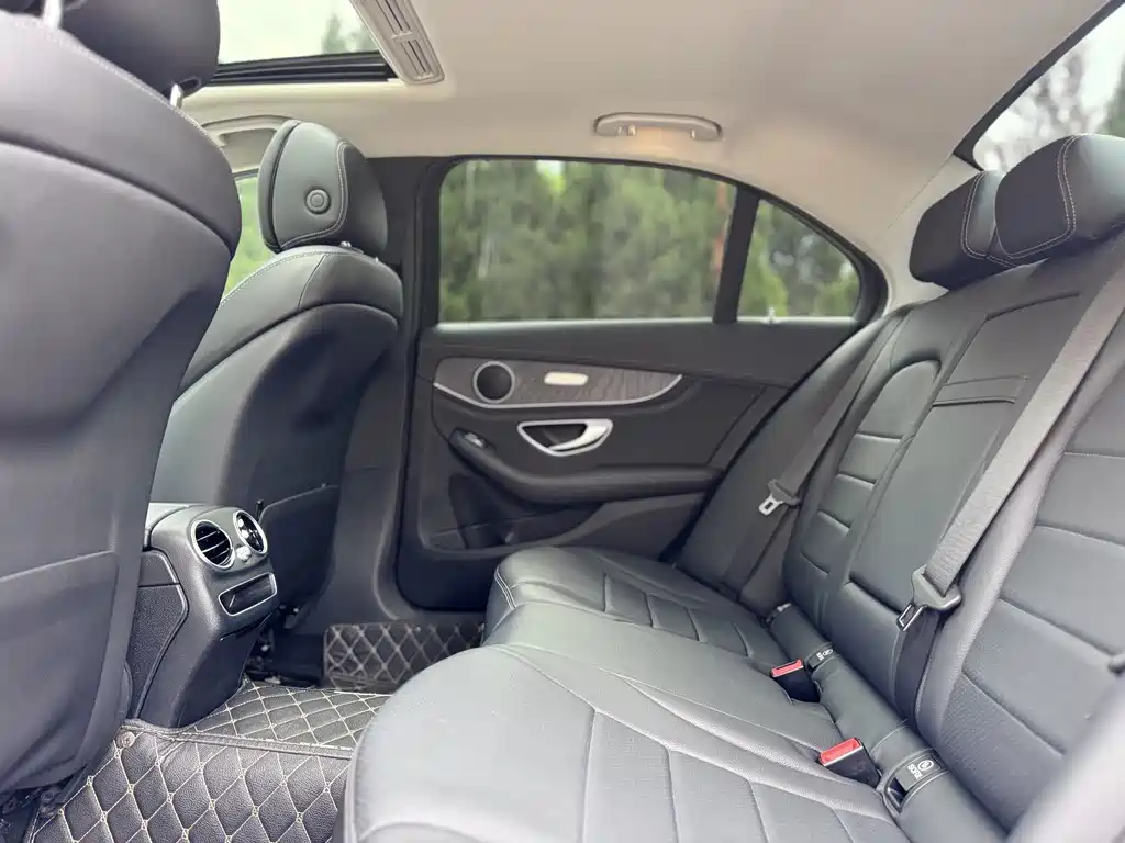 Mercedes-Benz C-Class 2020 — фото 12