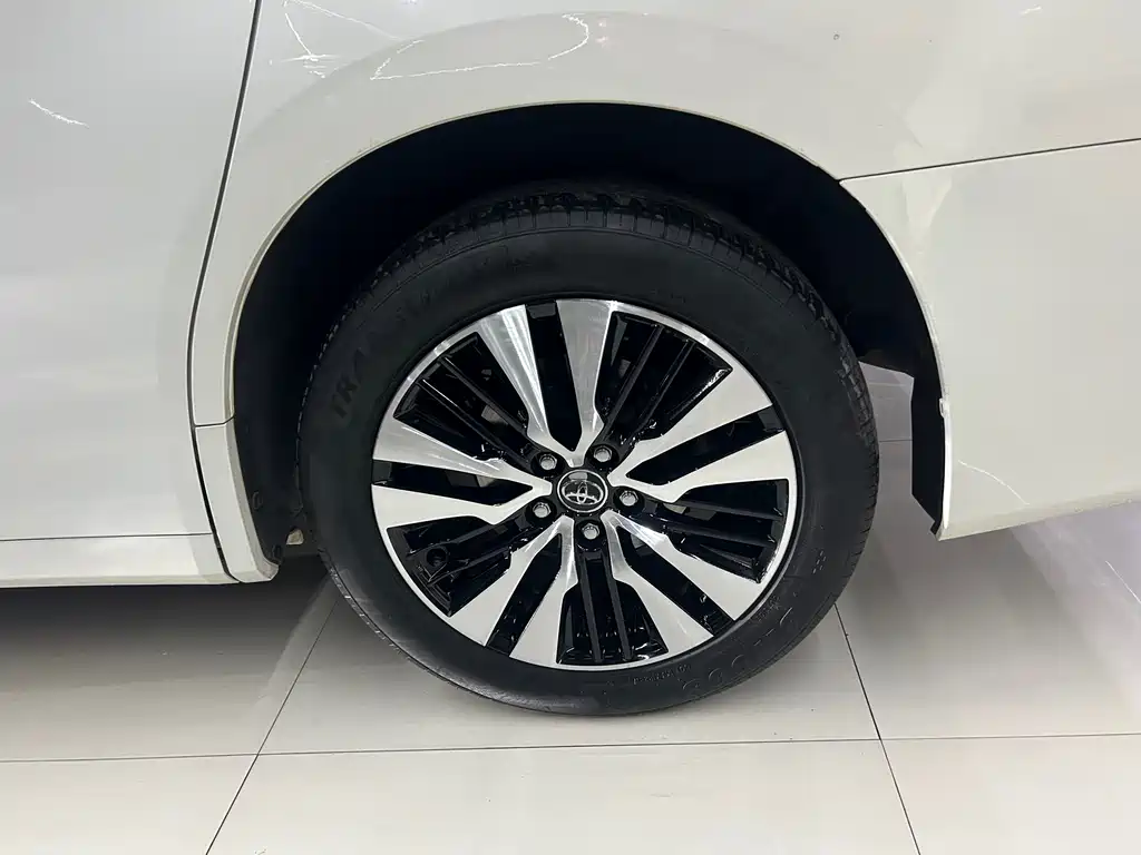 Toyota Alphard 2019 — фото 24