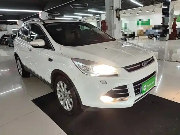 Ford Kuga 2015