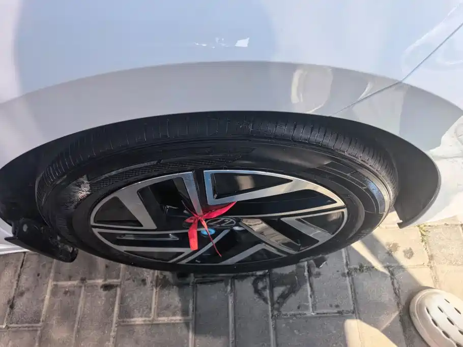 Volkswagen Sagitar 2023