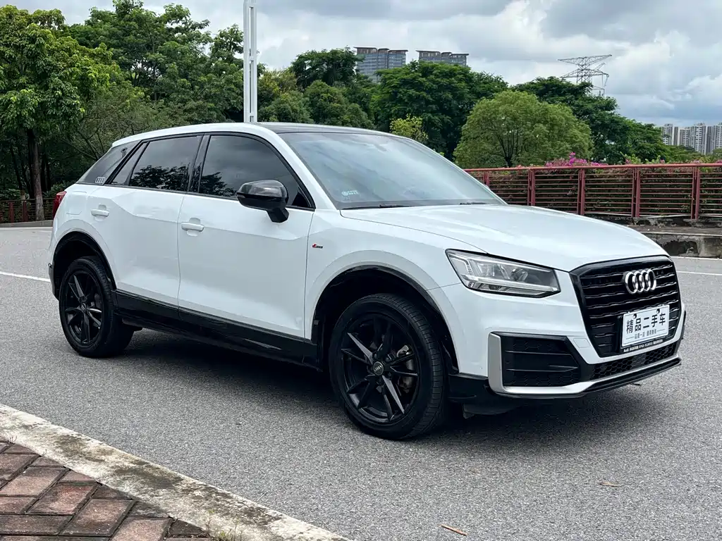 Audi Q2L 2021