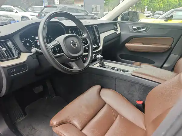Volvo XC60 2020