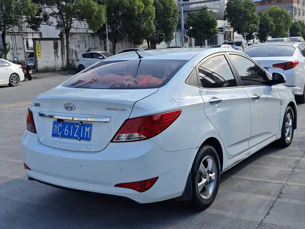Hyundai Verna 2016 — фото 4