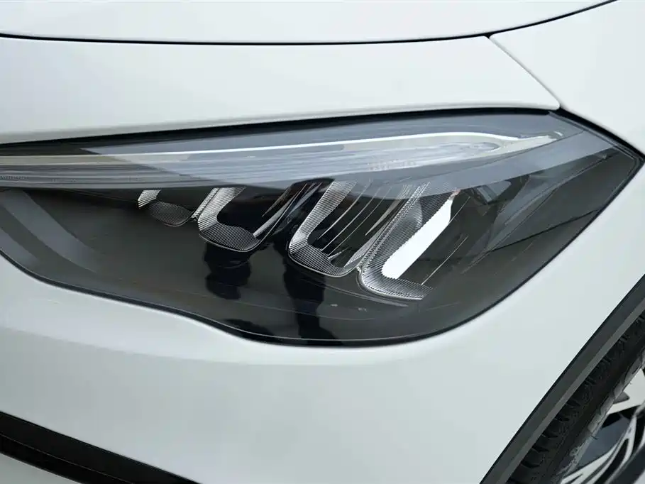 Mercedes-Benz GLA 2024 — фото 12