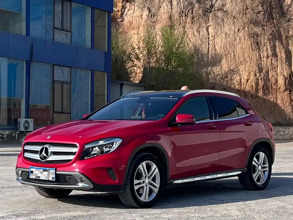 Mercedes-Benz GLA 2016