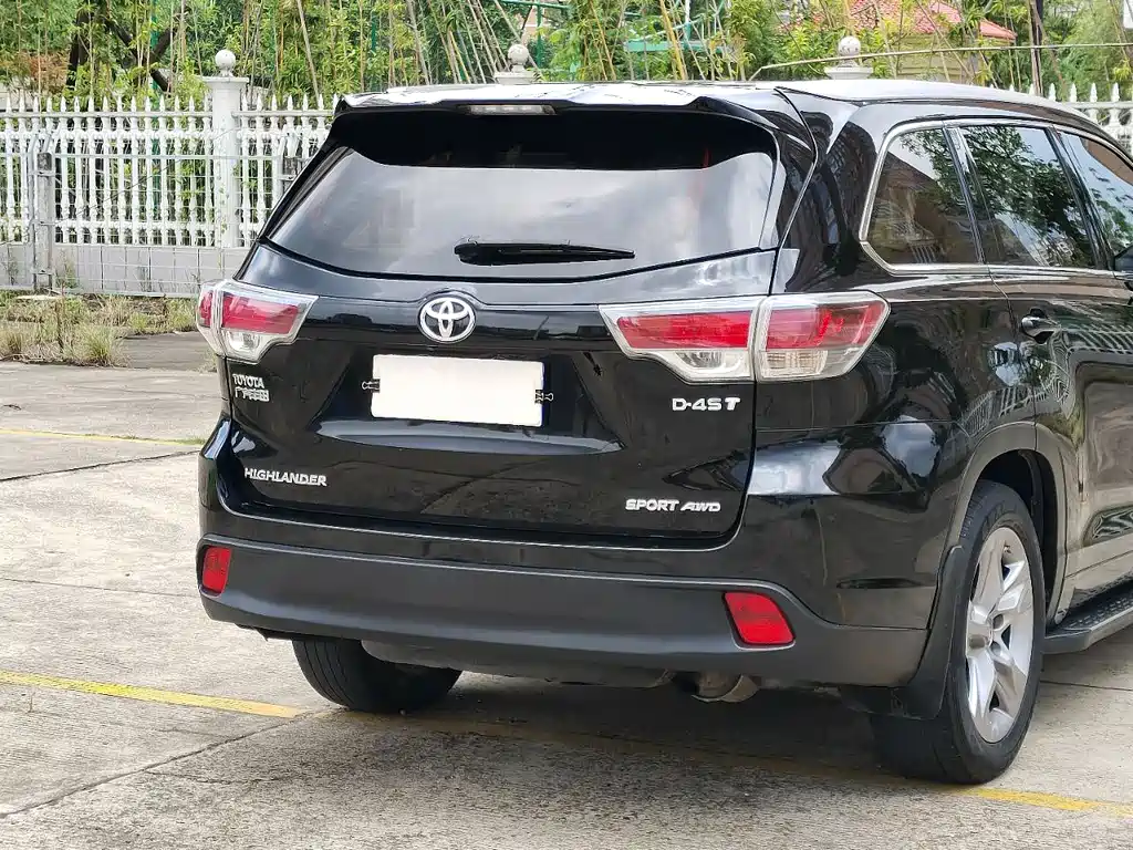 Toyota Highlander 2017 — фото 8