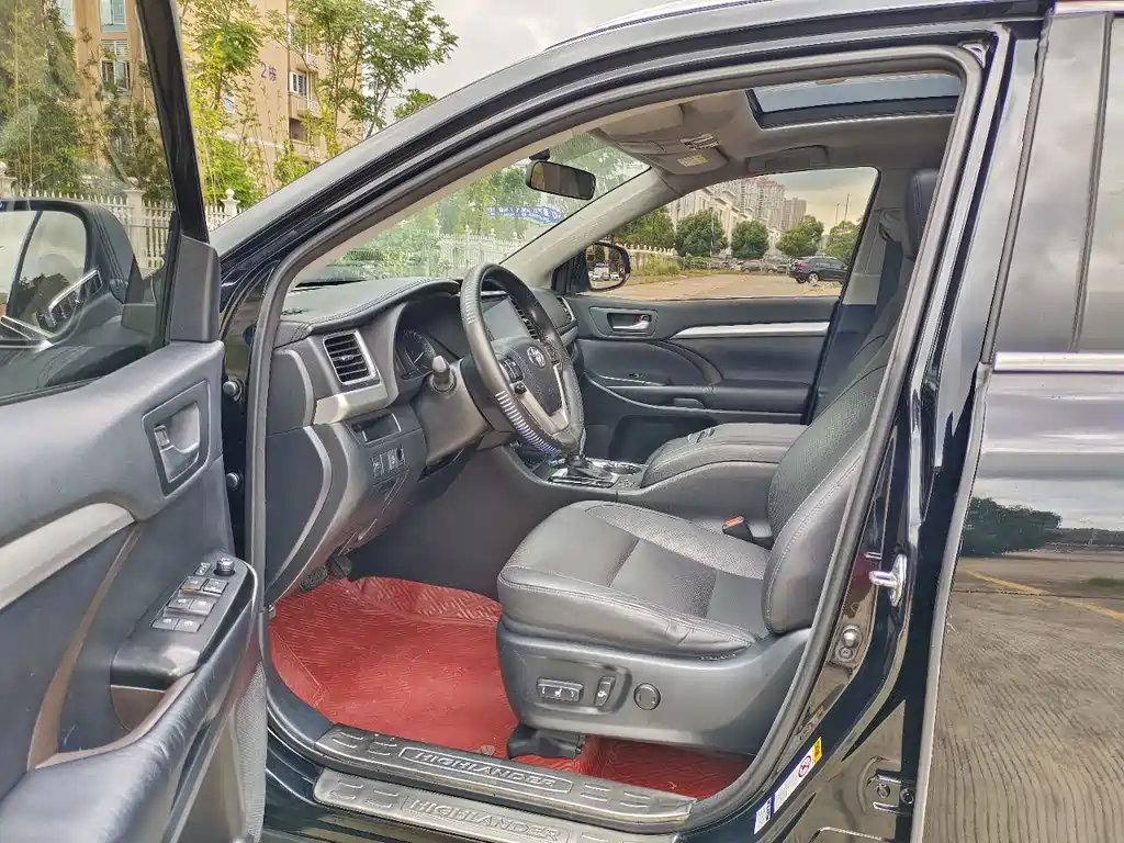 Toyota Highlander 2017 — фото 15