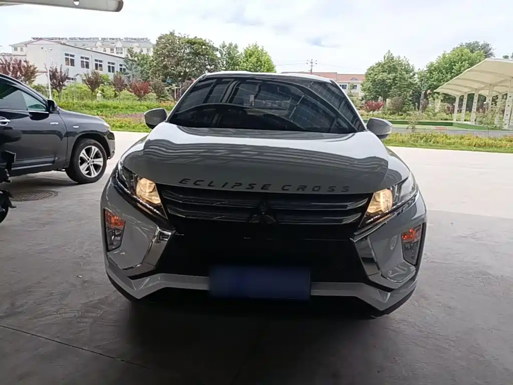 Mitsubishi Eclipse Cross 2019 — фото 3