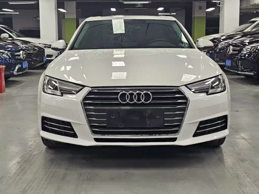Audi A4L 2018 — фото 2