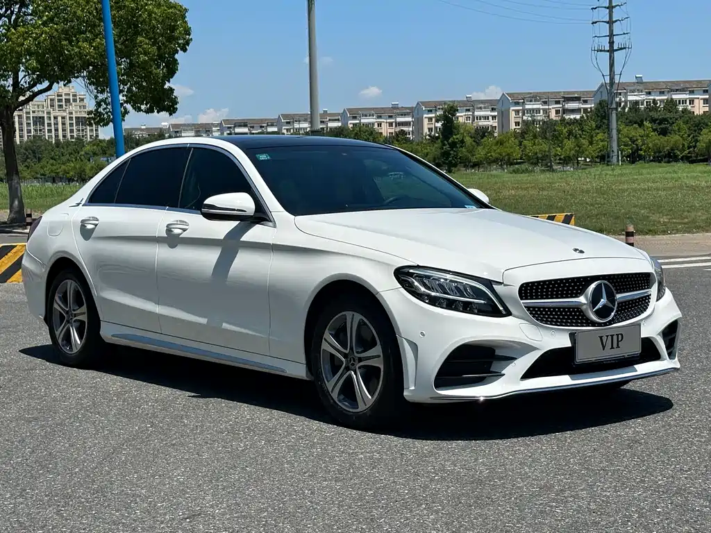 Mercedes-Benz C-Class 2021