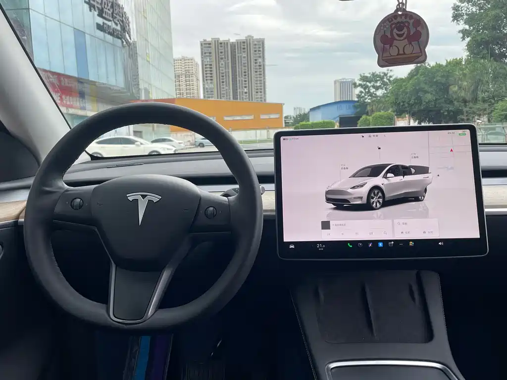 Tesla Model Y 2023 — фото 14