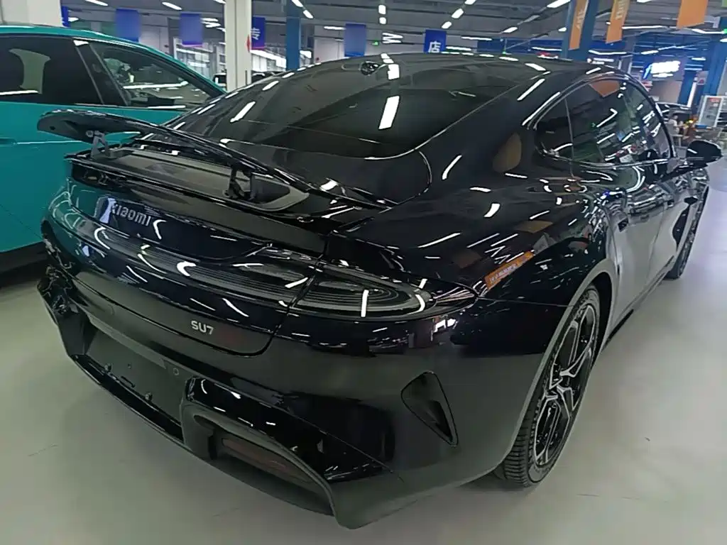 Xiaomi SU7 2025