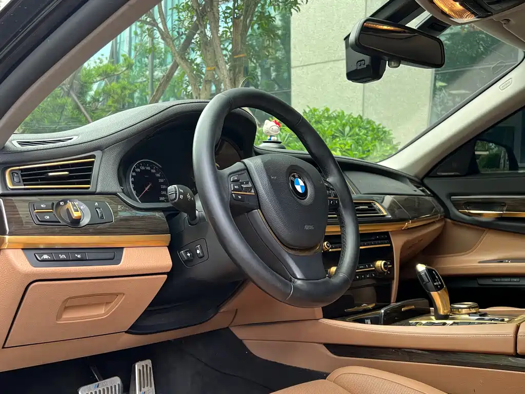BMW 7 Series 2014 — фото 3