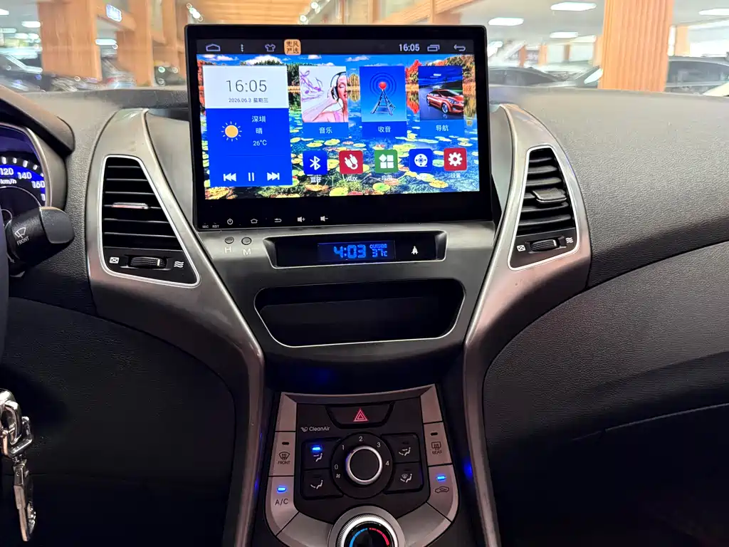 Hyundai Elantra Langdong 2018 — фото 18