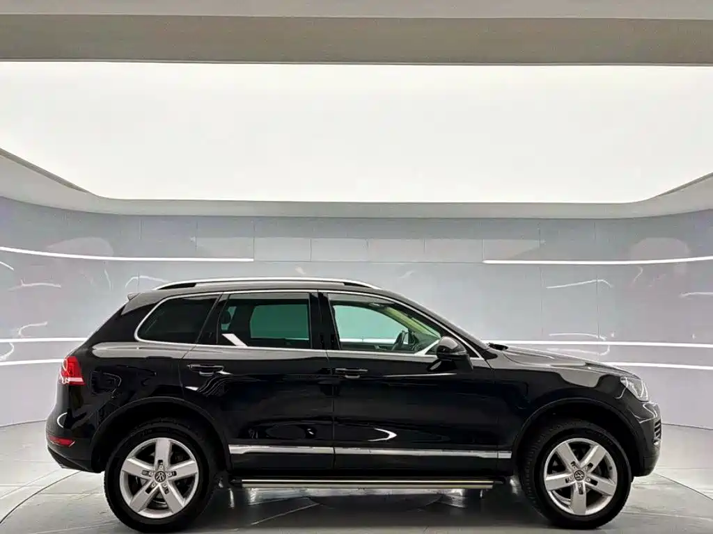 Volkswagen Touareg 2014 — фото 10