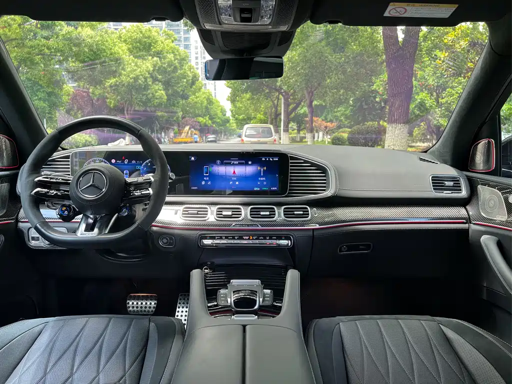 Mercedes-Benz GLS AMG 2024 — фото 8