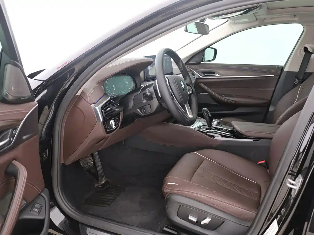 BMW 5 Series 2022