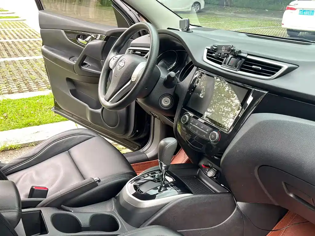Nissan Qashqai 2018 — фото 12